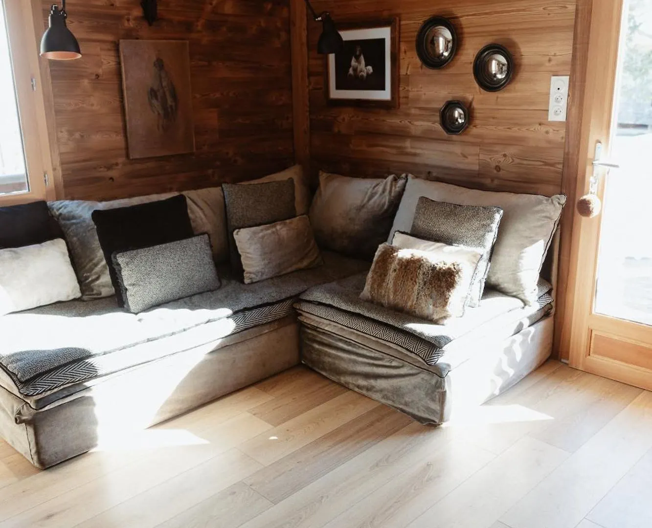 Chalet De L'Ours, 4 Etoiles, Avec Spa Et Proche Des Pistes La Clusaz