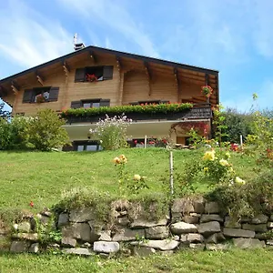 D'hotes La Trace Bed & Breakfast